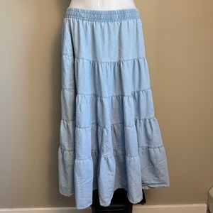 Sweet Generis Light Wash Chambray Tiered Maxi Skirt Elastic Waist Pockets Size S